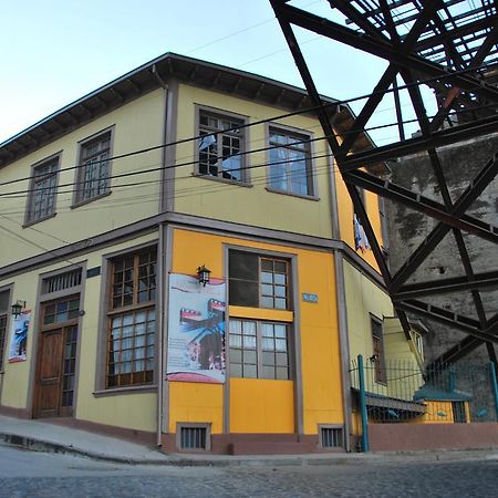 Hostal Recuerdos De Familia Valparaíso Exterior foto