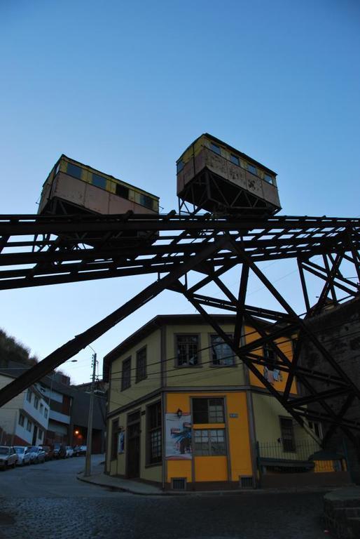 Hostal Recuerdos De Familia Valparaíso Exterior foto